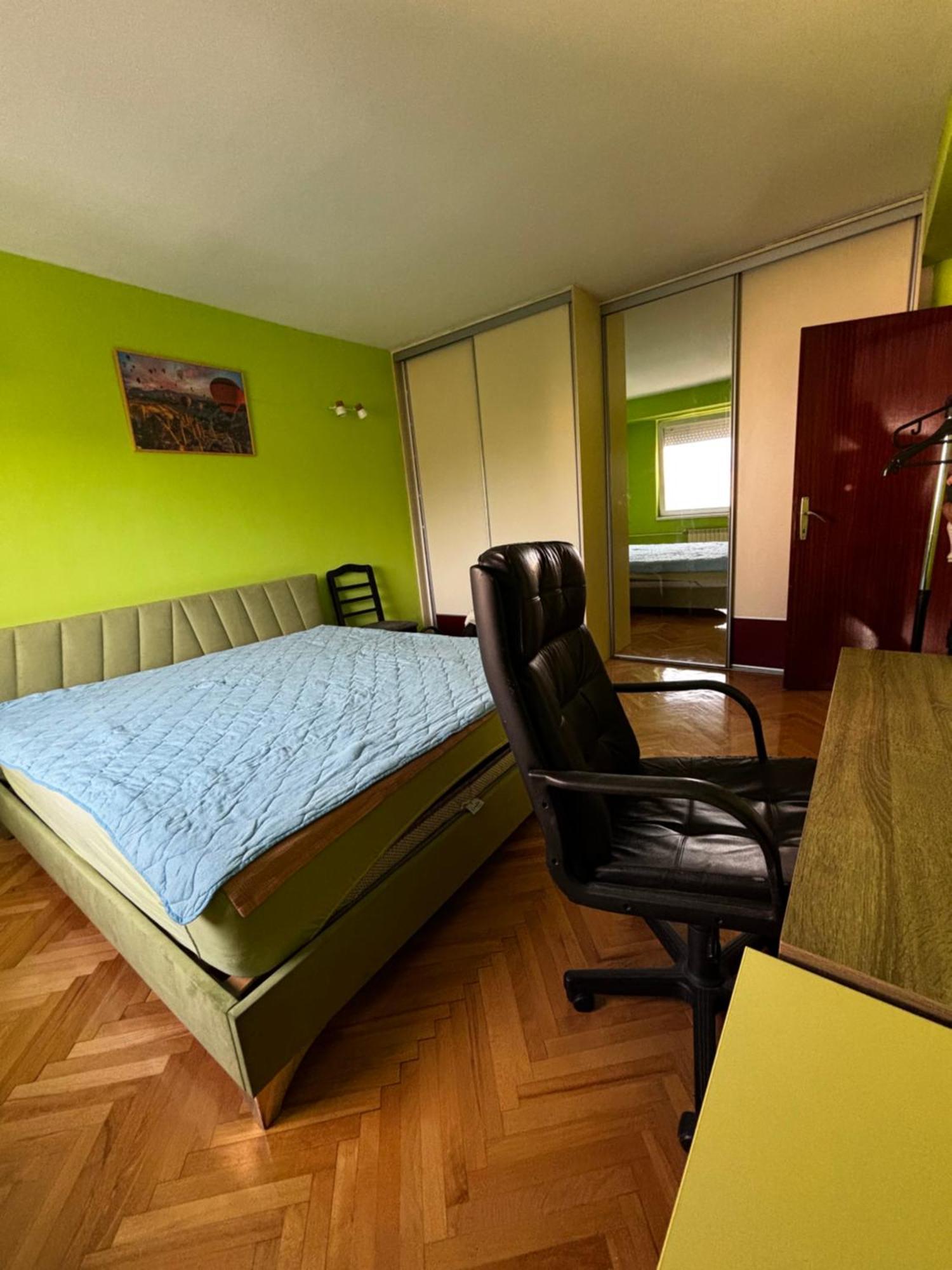 Central Skopje Apartment Екстер'єр фото