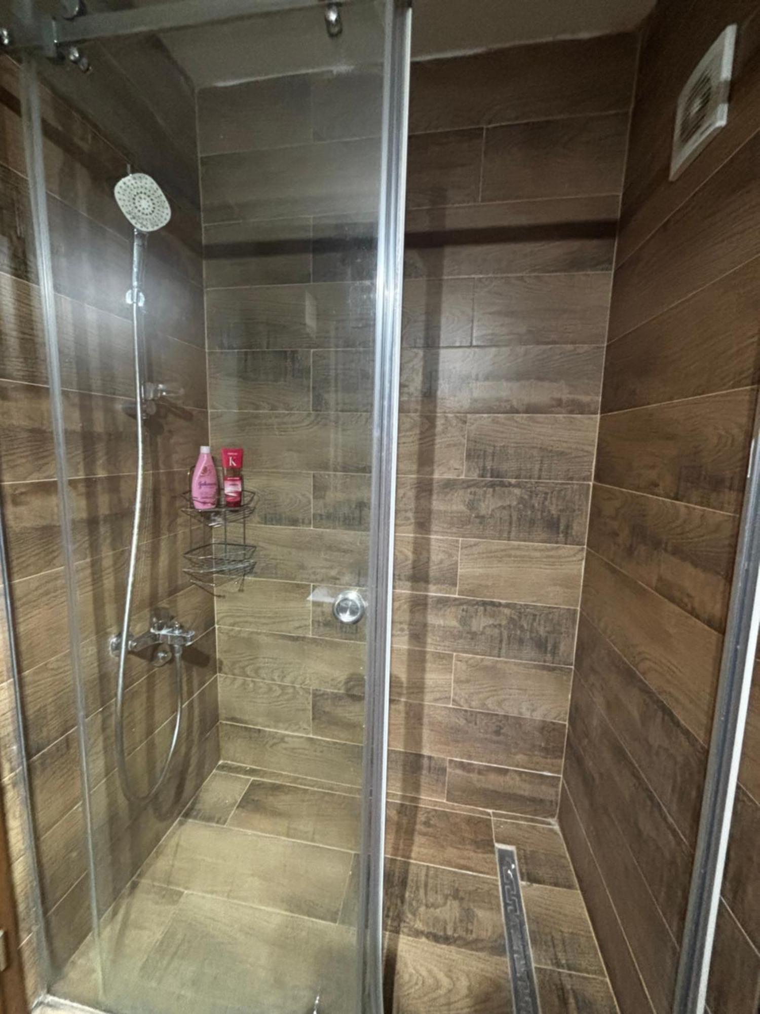 Central Skopje Apartment Екстер'єр фото
